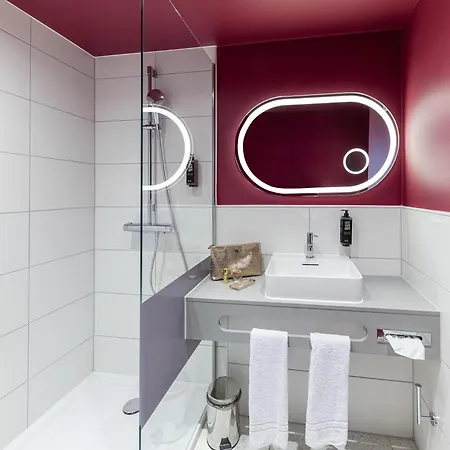 ホテル Ibis Styles Perlach 3*